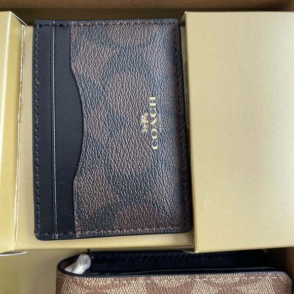 Coach gift set - Picture 9 of 12